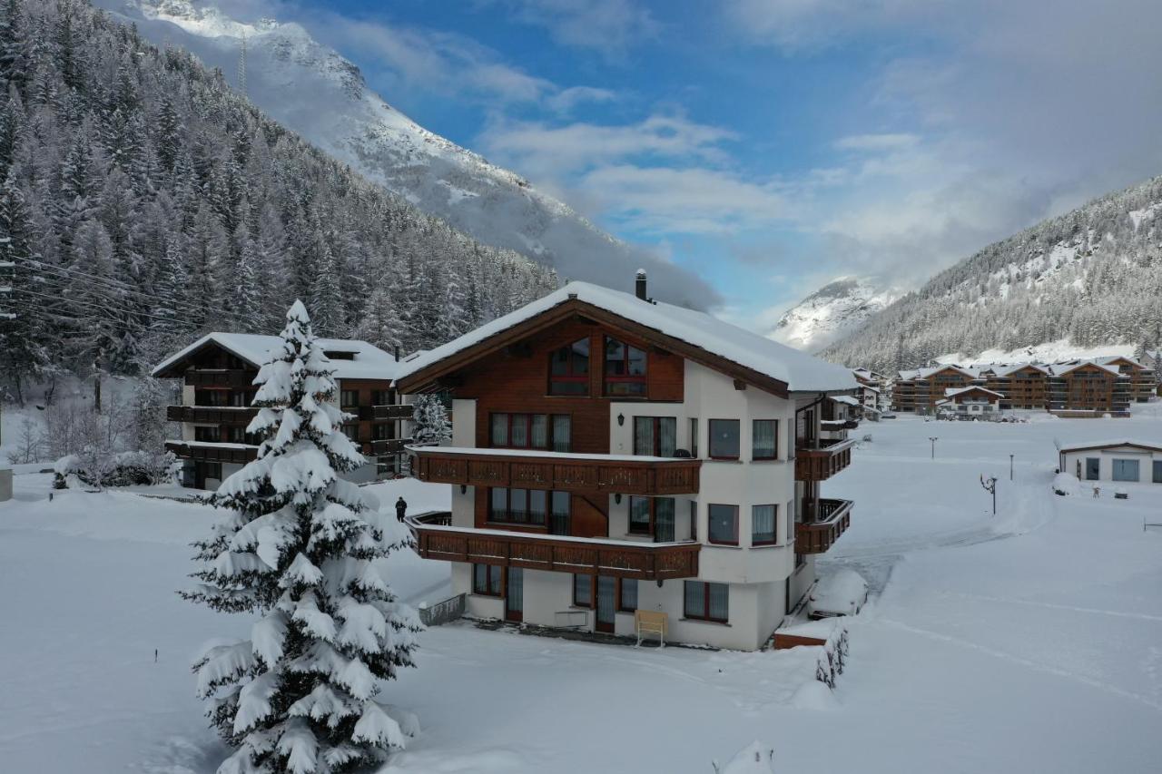 Ferienhaus Antigua Saas-Grund Eksteriør billede
