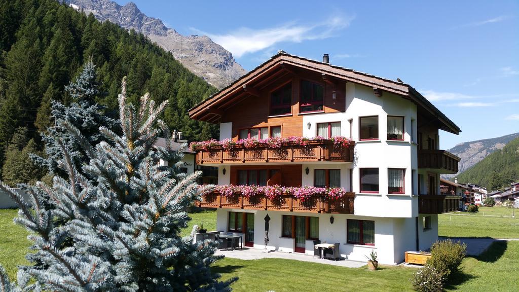 Ferienhaus Antigua Saas-Grund Værelse billede